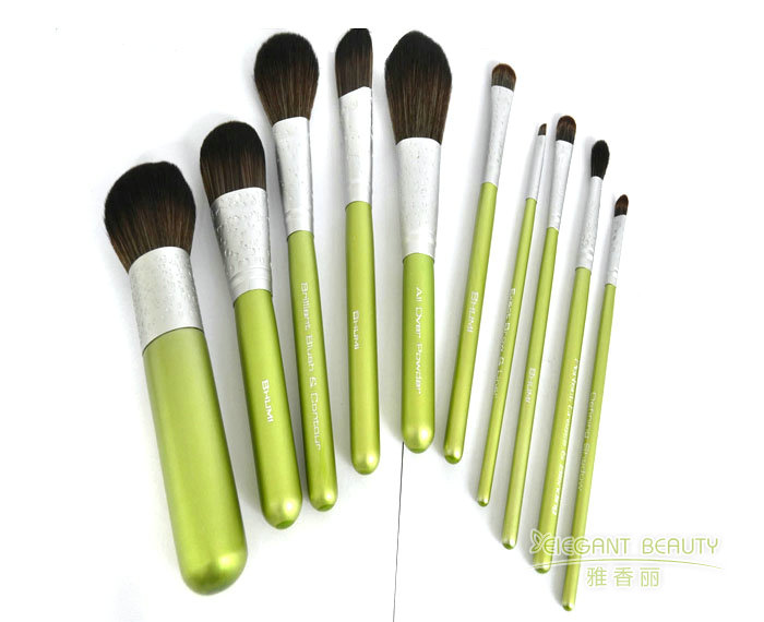 爱化妆的美眉为什么要选择一把好的花季传媒APP下载网站