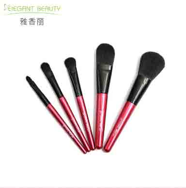 花季传媒APP下载网站多长时间清洗一次比较好？