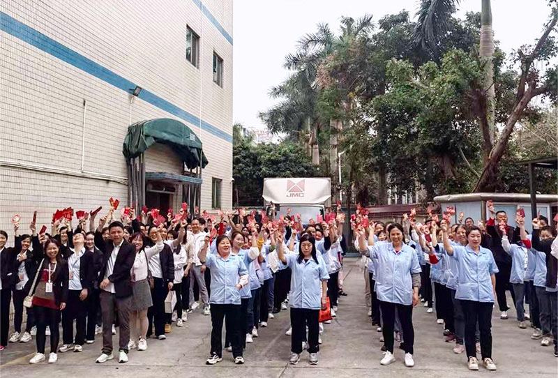 龙行龘龘，前程朤朤丨花季传媒APP下载入口化妆用品（深圳）有限公司龙运当头，开工大吉！